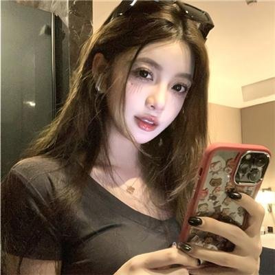 蕾哈娜内衣秀4